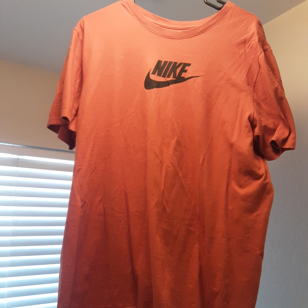 Men's Orange Nike The Tee Athletic Cut. Size XL